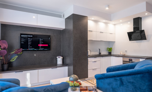 hołdu 1/8 salon i 2 sypialnie z parkingiem w cenie